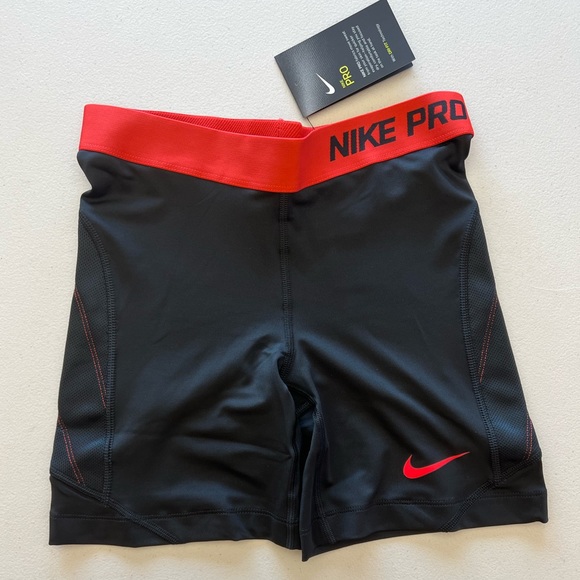 Nike Women’s S Nike Compression Sliding Shorts NWT - Picture 2 of 6